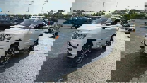 Used 2018 Jeep Grand Cherokee Overland image 4