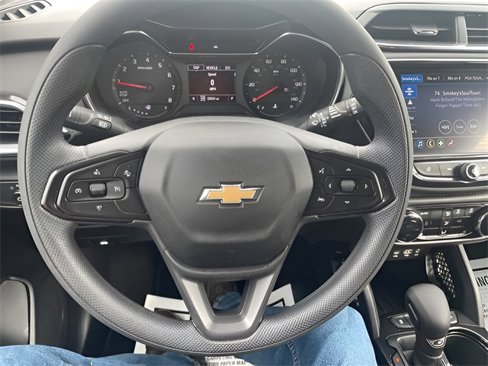 Used 2023 Chevrolet TrailBlazer LT w/ Convenience Package image 14