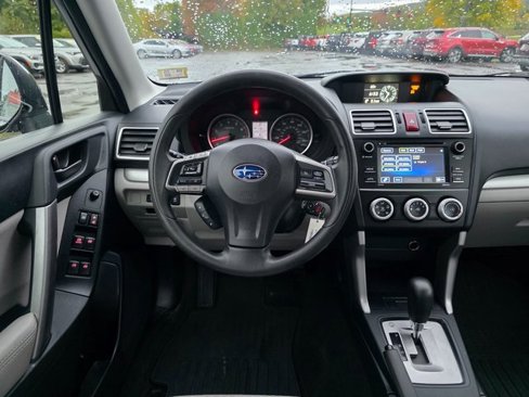 Used 2016 Subaru Forester 2.5i w/ Alloy Wheel Package image 19