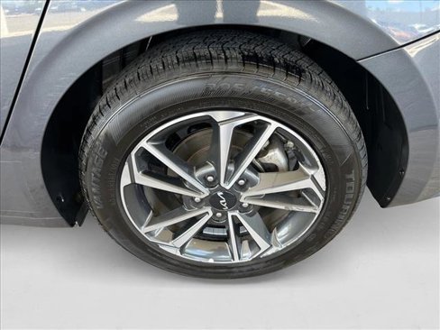 Used 2023 Kia Forte LXS image 17