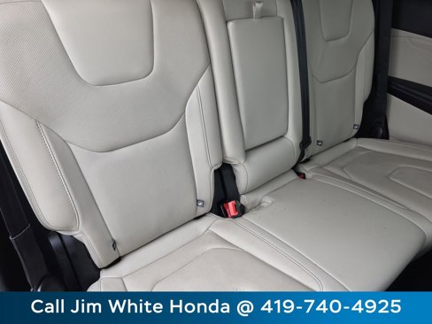 Used 2017 Ford Edge Titanium w/ Equipment Group 302A image 21