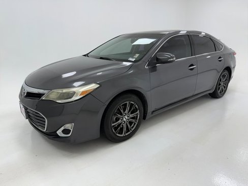 Used 2015 Toyota Avalon XLE Premium image 5