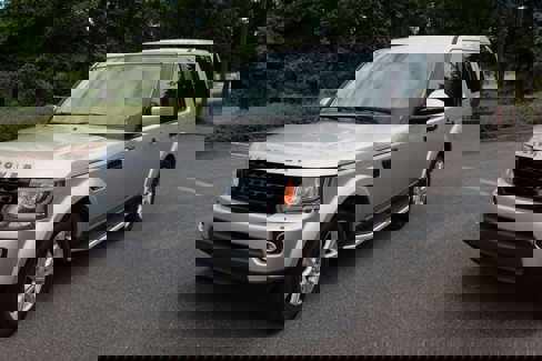 Used 2016 Land Rover LR4 HSE image 1