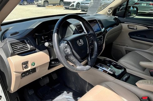 Used 2018 Honda Pilot Touring image 14