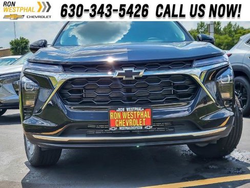 New 2025 Chevrolet Trax LT w/ LPO, Blackout Package image 4