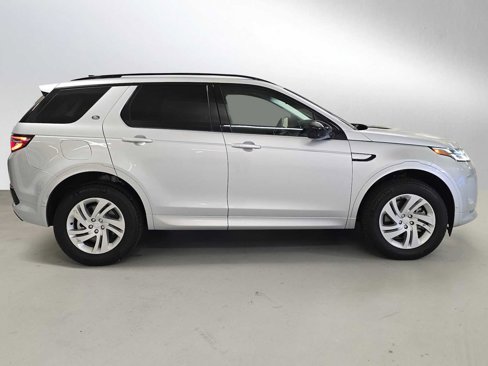 Certified 2025 Land Rover Discovery Sport S image 8