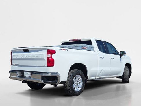 Used 2020 Chevrolet Silverado 1500 LT w/ Bed Protection Package image 3