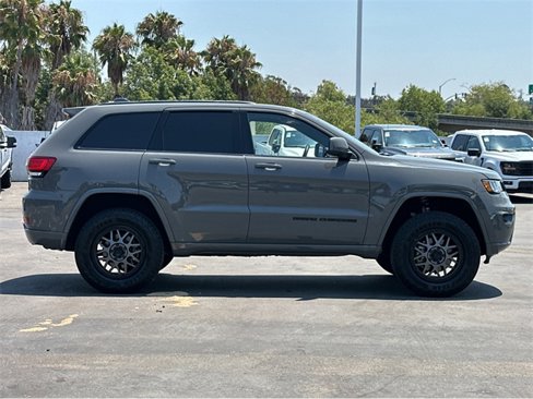 Used 2019 Jeep Grand Cherokee Altitude image 43