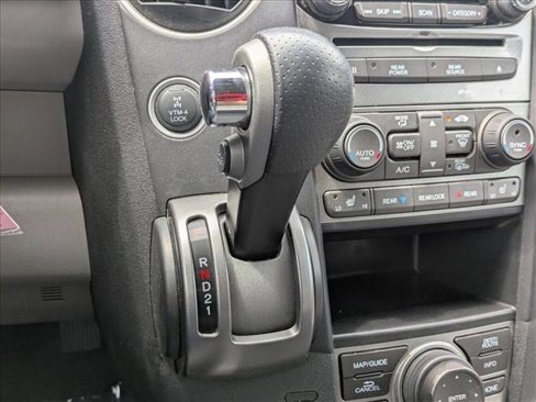 Used 2015 Honda Pilot Touring image 12
