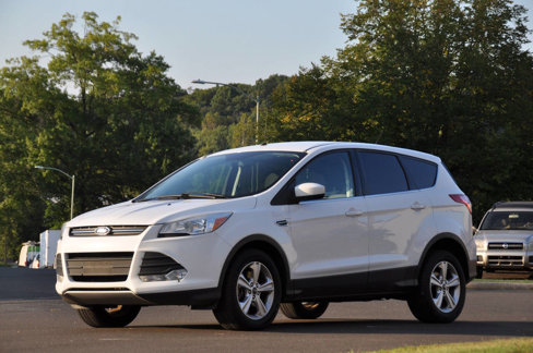 Used 2015 Ford Escape SE image 1