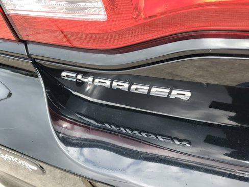 Used 2012 Dodge Charger SE image 7