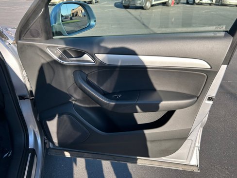 Used 2018 Audi Q3 2.0T Premium image 26