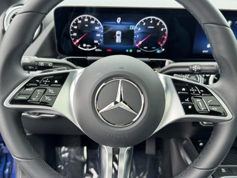 Certified 2025 Mercedes-Benz GLA 250 image 24