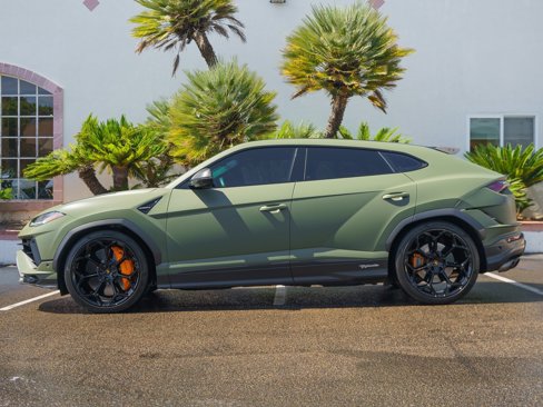 Used 2023 Lamborghini Urus Performante image 32