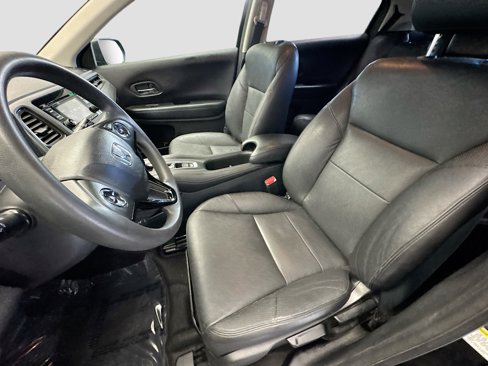 Used 2016 Honda HR-V LX image 11