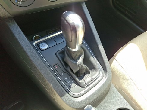 Used 2017 Volkswagen Jetta SE image 16