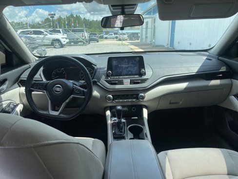 Used 2022 Nissan Altima 2.5 SV image 9