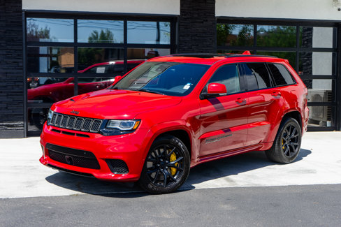 Used 2018 Jeep Grand Cherokee Trackhawk image 2