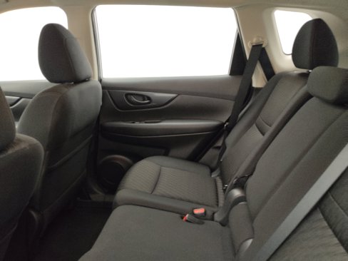 Used 2020 Nissan Rogue S image 18