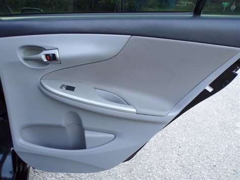 Used 2012 Toyota Corolla LE image 24