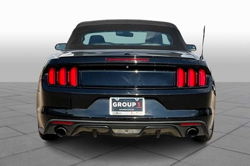Used 2016 Ford Mustang Premium image 4