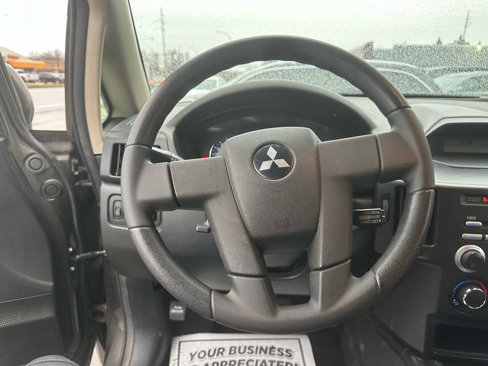 Used 2011 Mitsubishi Endeavor LS image 30