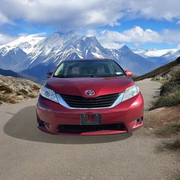 Used 2012 Toyota Sienna LE image 8