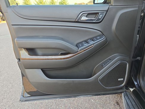 Used 2017 Chevrolet Tahoe LT image 12