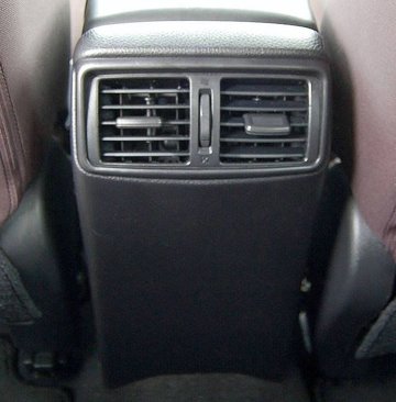 Used 2021 Nissan Rogue Sport S image 28