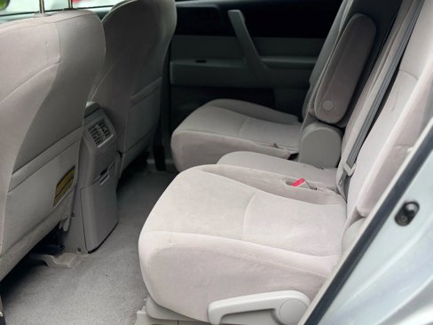 Used 2009 Toyota Highlander 2WD image 9