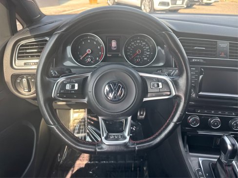 Used 2015 Volkswagen GTI S image 17