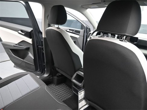 New 2025 Volkswagen Taos S image 24