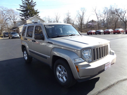 Used 2011 Jeep Liberty Sport image 5