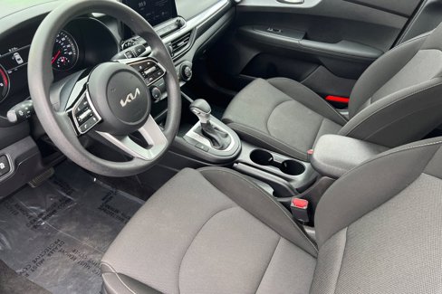 Used 2023 Kia Forte LXS w/ LXS Technology Package image 7