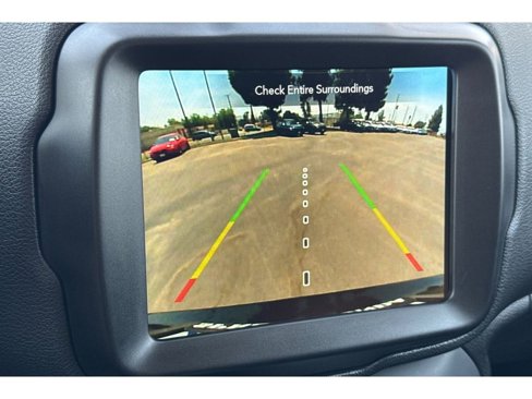 Used 2022 Jeep Renegade Latitude image 26