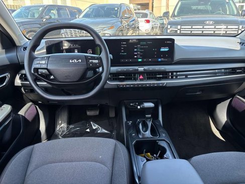 Used 2025 Kia K4 image 11
