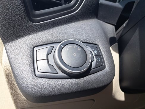 Used 2017 Ford Escape Titanium image 31