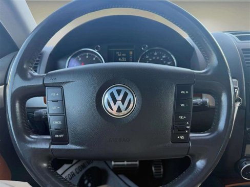 Used 2005 Volkswagen Touareg V8 image 37