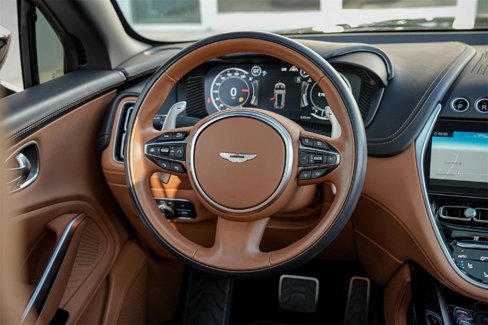 Used 2023 Aston Martin DBX image 36