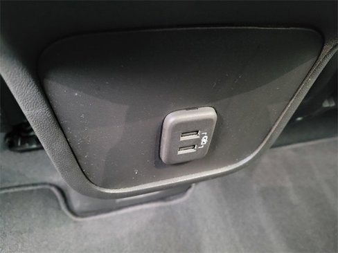 Used 2024 GMC Terrain SLT image 10