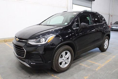 Used 2019 Chevrolet Trax LT w/ LT Convenience Package image 2