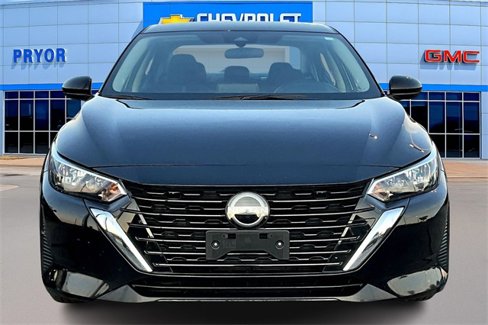 Used 2024 Nissan Sentra SV image 2