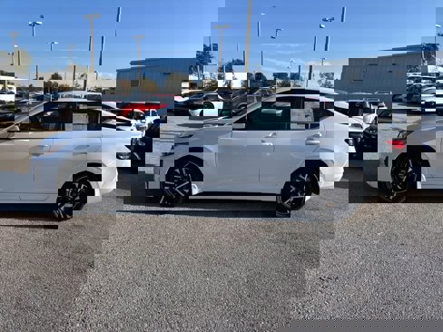 New 2025 Nissan Sentra SV image 5