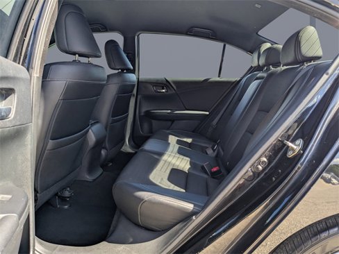 Used 2016 Honda Accord Sport image 14