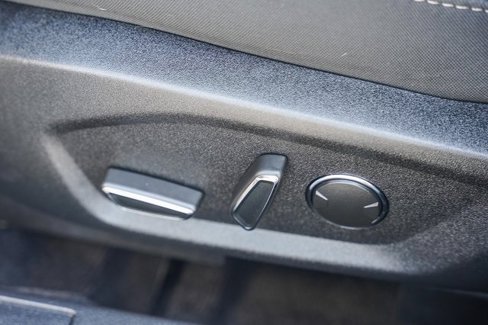 Used 2020 Ford Fusion SE image 22