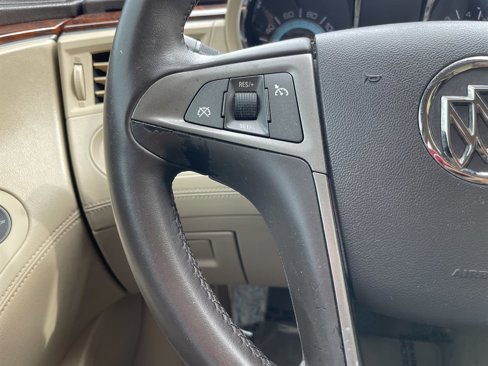 Used 2010 Buick LaCrosse CX image 27