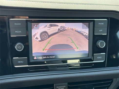 Certified 2024 Volkswagen Jetta Sport image 21