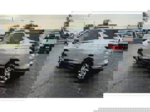 Used 2022 Chevrolet Equinox LT image 41