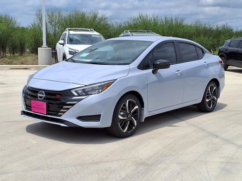 New 2025 Nissan Versa SR w/ Trunk Package image 2