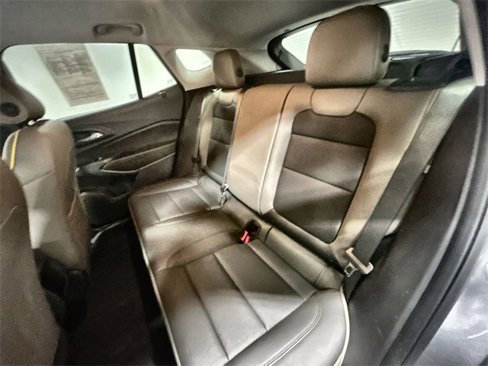 Used 2025 Chevrolet Trax ACTIV w/ Sunroof Package image 23